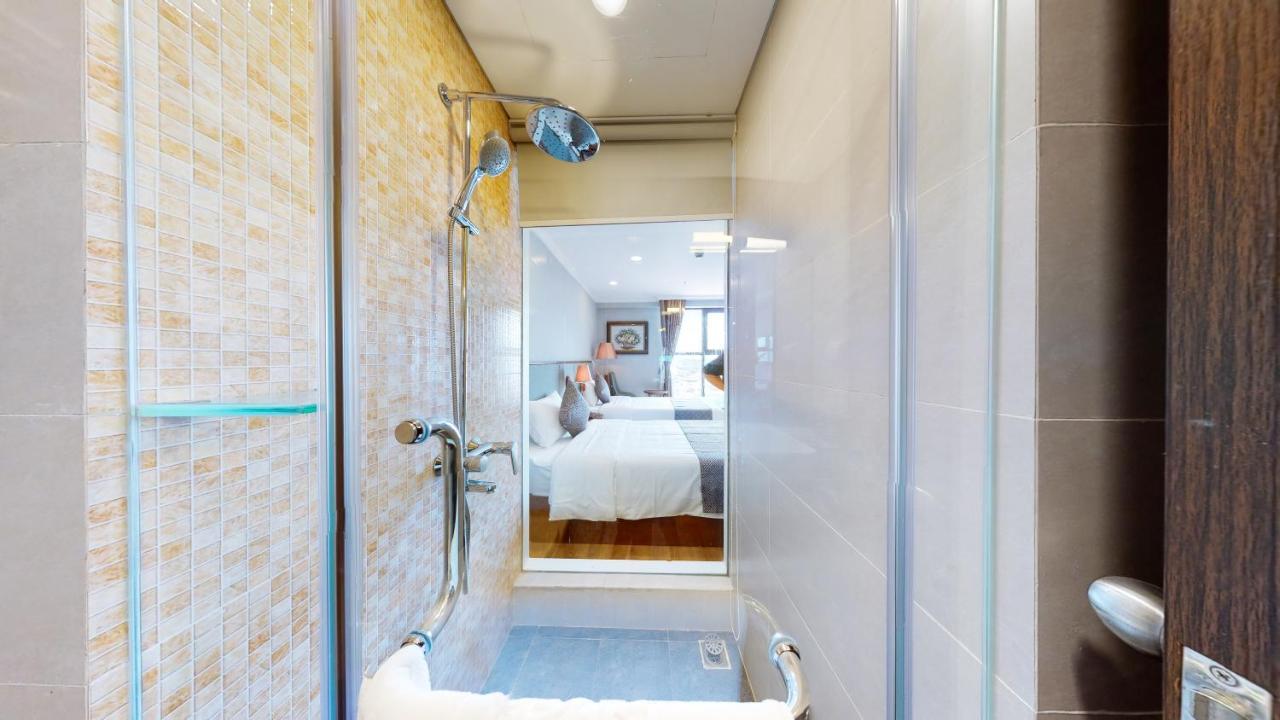 Cau Giay Hotel - By Bay Luxury 河内 外观 照片