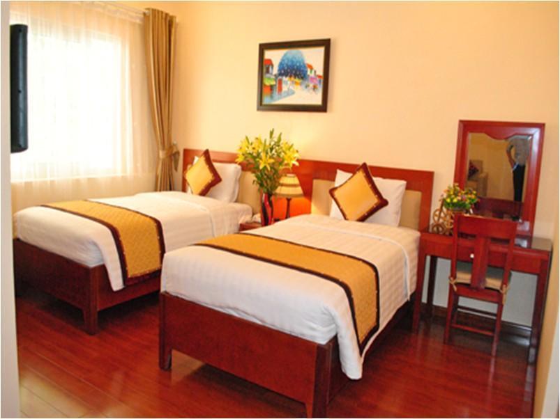 Cau Giay Hotel - By Bay Luxury 河内 外观 照片